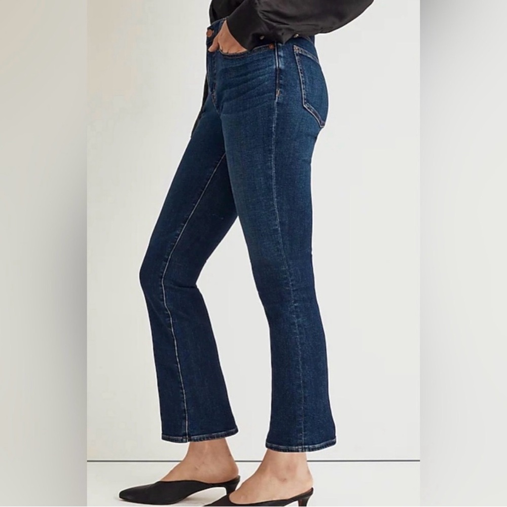 Madewell Midrise Kickout Jeans
